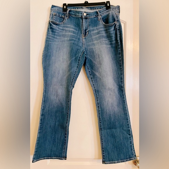 Old Navy Women’s Boot-Cut Jeans, Size 14P - Picture 14 of 14